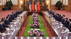 �ínská a americká delegace na jednání v Pekingu. (14. kv�tna 2026)