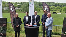 Stadion v Kr�i, kde vznikne moderní areál fotbalové Sparty. Na tiskovou...