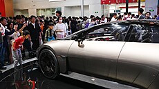 P�ehlídka automobil� ve m�st� Melbourne v Austrálii. �ínská automobilka JAC...