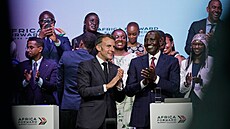 Francouzský prezident Emmanuel Macron b�hem summitu �Africa Forward Summit...