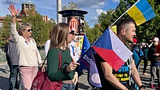 Demonstrace na podporu médíí �Ruce pry� od médií� se uskute�nila v Hradci...