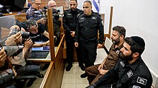 Izrael deportoval dva aktivisty, které zadr�el na flotile mí�ící do Gazy. Na...
