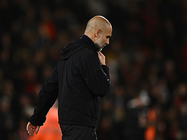 Kouč Manchesteru City Pep Guardiola po utk&aacute;n&iacute; na půdě Bournemouthu.