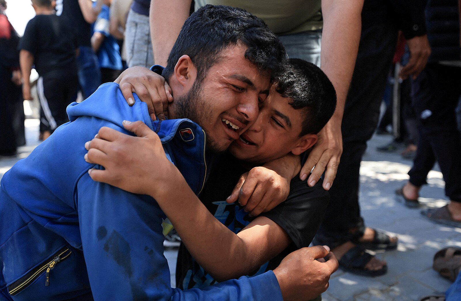 Izraelci v Gaze zabili pět palestinských policistů a 13leté dítě. Podobné útoky sílí
