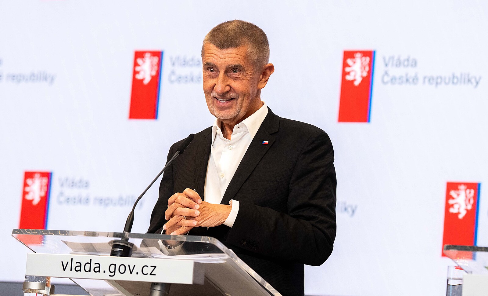 Lex Mrázová? Ať noví poslanci ukážou daňové přiznání, řekl Babiš a ministryně se zastal
