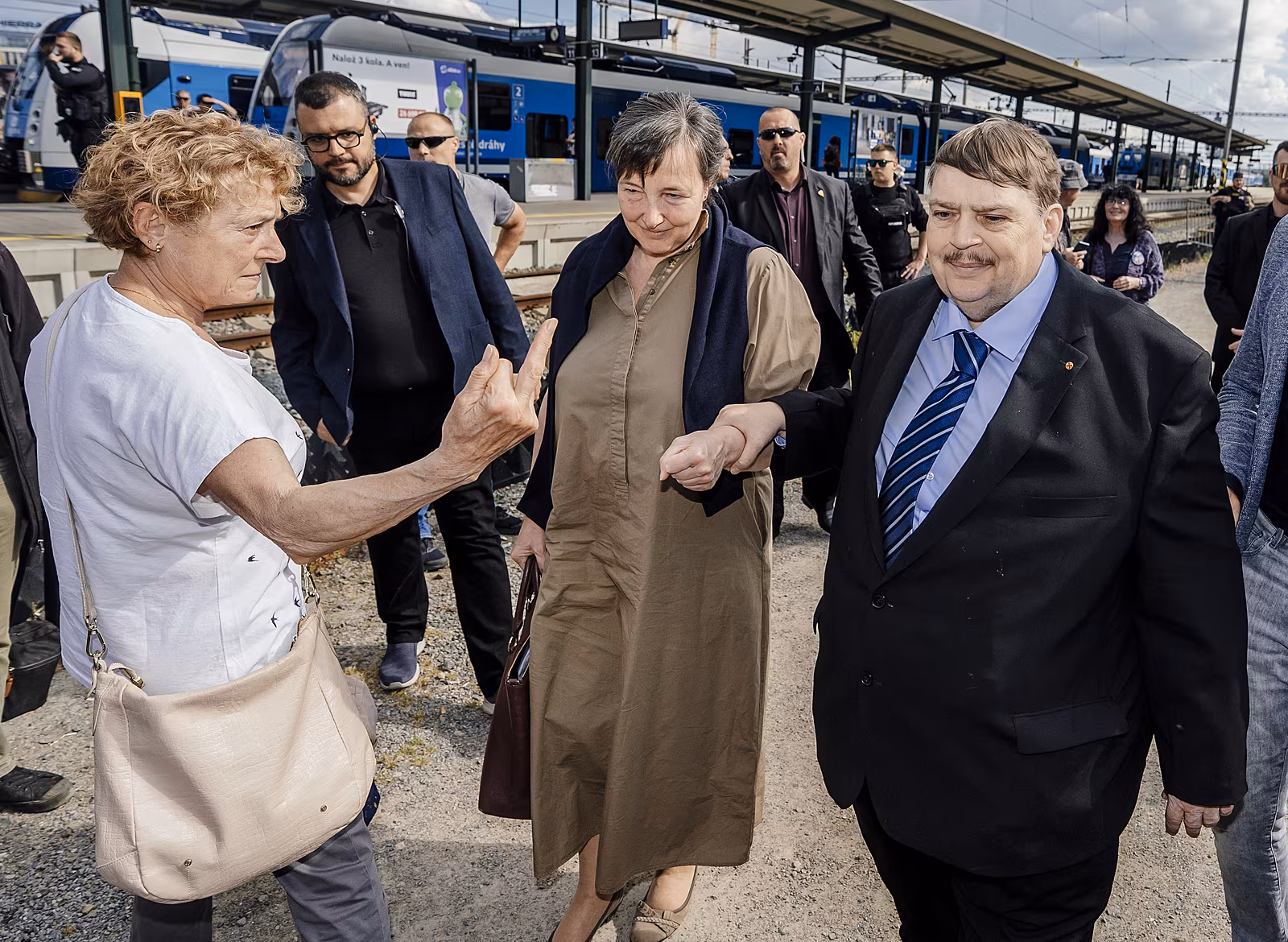OBRAZEM: Posselt u cimbálu i policejní „kravata“. Brno ovládl sudetský sjezd