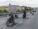 Tradi�ní jízda distingovaných gentleman� (Distinguished Gentleman�s Ride)...