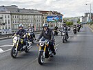 Tradi�ní jízda distingovaných gentleman� (Distinguished Gentleman�s Ride)...