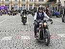 Tradi�ní jízda distingovaných gentleman� (Distinguished Gentleman�s Ride)...
