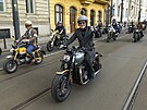 Tradi�ní jízda distingovaných gentleman� (Distinguished Gentleman�s Ride)...