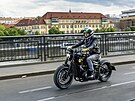 Tradi�ní jízda distingovaných gentleman� (Distinguished Gentleman�s Ride)...