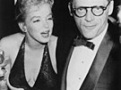 Marilyn Monroe a její t�etí man�el Arthur Miller na charitativním plese April...