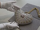 nejdra��í kabelky sv�ta -  Mouawad 1001 Nights Diamond Purse