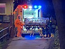 Ameri�an s podez�ením na ebolu je v Praze. Na Bulovce stráví 21 dní v karantén�