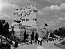 Byl symbolem kultu osobnosti i jedním z nejv�t�ích monument� své doby. Stalin�v...