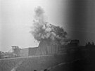 Prom�nou politické situace po roce 1956 se monument na Letné ocitl v nejisté...