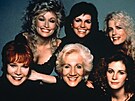 Shirley MacLaine, Dolly Partonová, Olympia Dukakisová, Sally Fieldová, Julia...