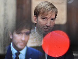 Ministr zdravotnictví Adam Vojt�ch (ANO) na brífinku k p�evozu amerického...