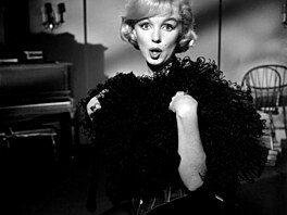 Natá�ení filmu Poj�, budeme se milovat svedlo dohromady Marilyn Monroe a...