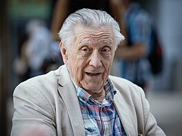 Petr Kostka na slavnostní premié�e filmu P�t �vestek. (26. kv�tna 2026)