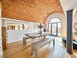 Architektonický skvost jde do dra�by s cenovkou mezi 400 tisíc a� 450 tisíc...