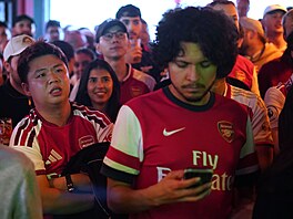 Fanou�ci Arsenalu sledují zápas Manchesteru City na Bournemouthu.