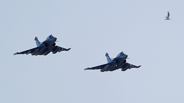 Francouzsk� st�ha�ky Rafale u z�kladny Lielvarde v Loty�sku (14. dubna 2026)