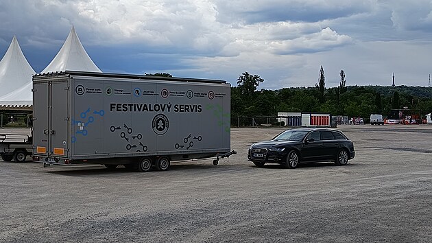 P��prava na Spartafest v Praze na Letn�. Are�l festivalu zabere t�m�� celou Letenskou pl��. (20. kv�tna 2026)