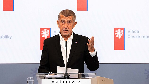 Tiskov� konference po jedn�n� vl�dy. Na sn�mku hovo�� premi�r Andrej Babi� (ANO). (25. kv�tna 2026)