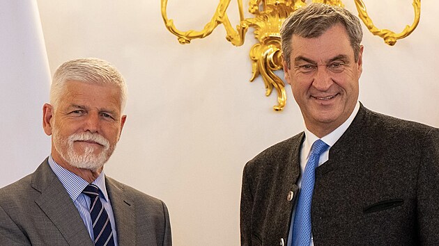 Pavel jednal s bavorským premiérem o lepších vztazích. Macinka to kritizoval