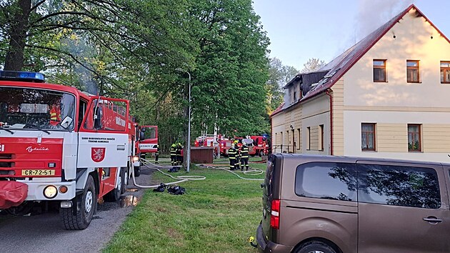 Chrudim'de sosyal hizmetlerin bulunduğu bir ev yandı, 17 kişi tahliye edildi