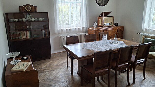Otrokovick� radnice otev�ela pro ve�ejnost Ba�apoint, neobydlen� cihlov� p�ldomek ve �tvrti Ba�ov. N�v�t�vn�ci tady mohou za��t atmosf�ru bydlen� rodiny �adov�ho ba�ovsk�ho zam�stnance. (duben 2026)