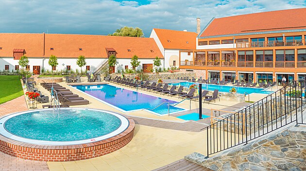 �t�k z velkom�st: Pro� firmy m�n� modern� s�ly za z�meck� wellness?