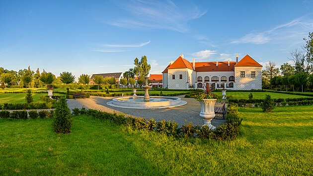 �t�k z velkom�st: Pro� firmy m�n� modern� s�ly za z�meck� wellness?