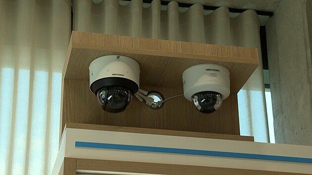 Nov� koncept chytr� prodejny z�rove� vyu��v� kombinaci kamerov�ch syst�m�, AI analytiky a digital signage k lep��mu pochopen� provozu a chov�n� z�kazn�k�. (25. kv�tna 2026)