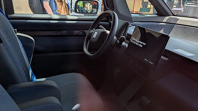 Robotaxi Waymo Ojai vyu��v� 6 radar�, 4 LiDARy a p�es 13 kamer. Jak n�m bylo �e�eno, od z��� 2026 by se m�l tento model proh�n�t v lond�nsk�ch ulic�ch.
