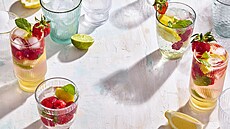 Jahodovo-malinov� mojito