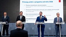 Ministr �ivotního prost�edí Igor �ervený (Motoristé) na tiskové konferenci k...