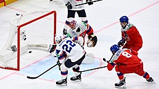 Martin Rönnild dává t�etí gól Norska proti �esku.