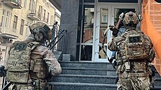 Ukrajinská tajná slu�ba SBU podnikla razie na policejních velitelstvích ve...