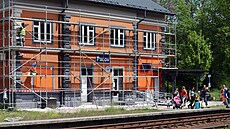 Místní budov� kv�li agresivnímu nát�ru ne�ekli jinak ne� �pomeran� nebo...