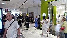 Zásah v hasi�� ve Westfield Chodov