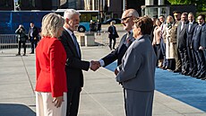 Budou oba kandidovat i v p�í�tích prezidentských volbách?