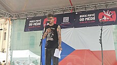 Lidé v Praze v ned�li znovu protestují proti zestátn�ní ve�ejnoprávních...