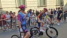 Tomá� Kopecký (vlevo) po patnácté etap� Gira.