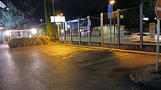 Kolik vidíte míst pro zákazníky? My celkem �ty�i.