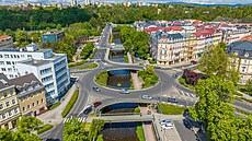 Vít�z 2. ro�níku, okru�ní k�i�ovatka v Karlových Varech