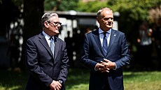 Britský premiér Keir Starmer a polský premiér Donald Tusk p�ed podpisem smlouvy...