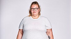 Denisa se rad�ji v�bec nedívala do zrcadla. Onen pohled ji d�sil: zírala na ni...