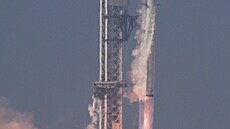 Start t�etí verze megarakety od SpaceX k 12. testovacímu letu v rámci programu...
